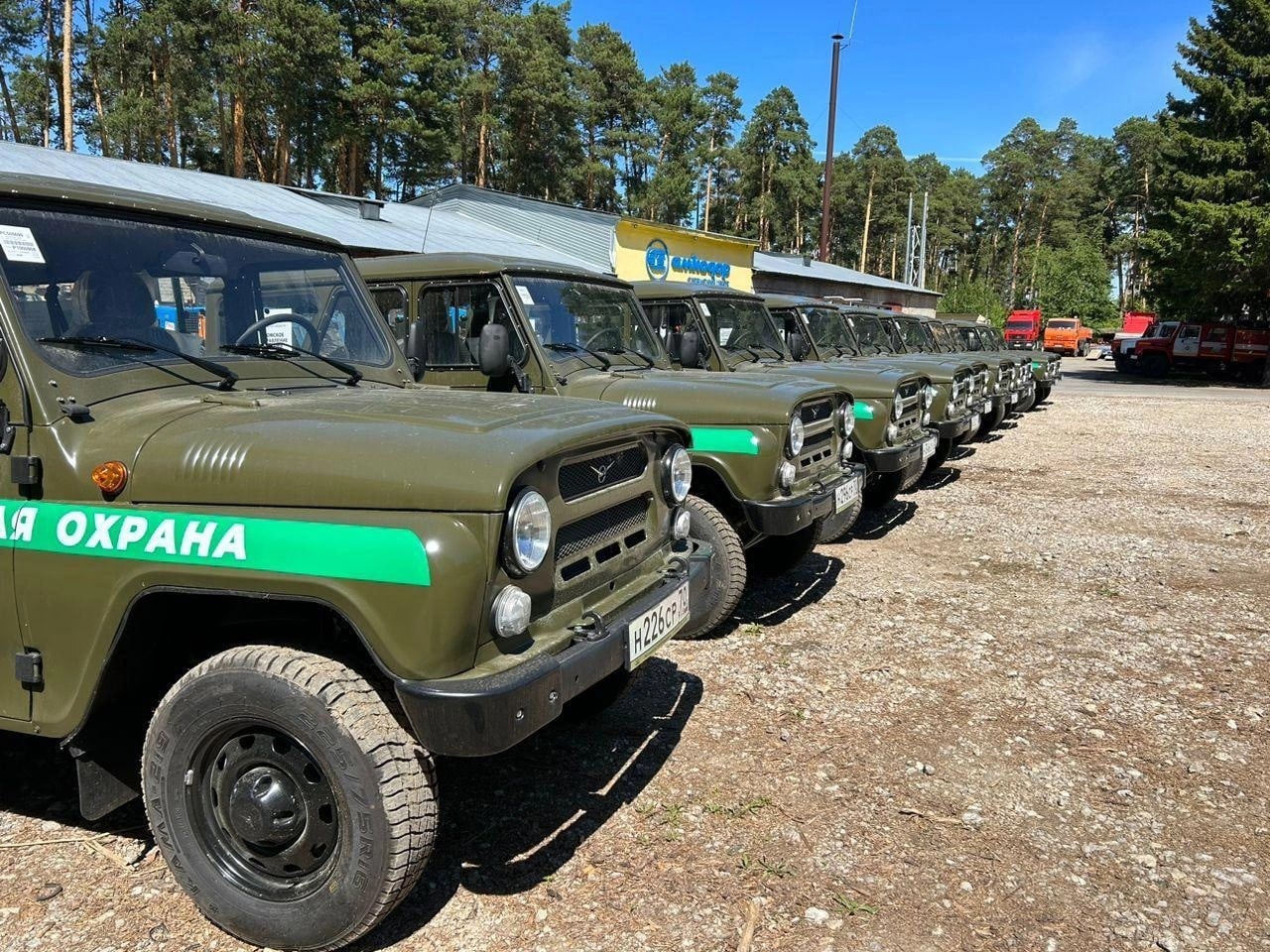 Лесничества Первомайского района получили новые внедорожники..