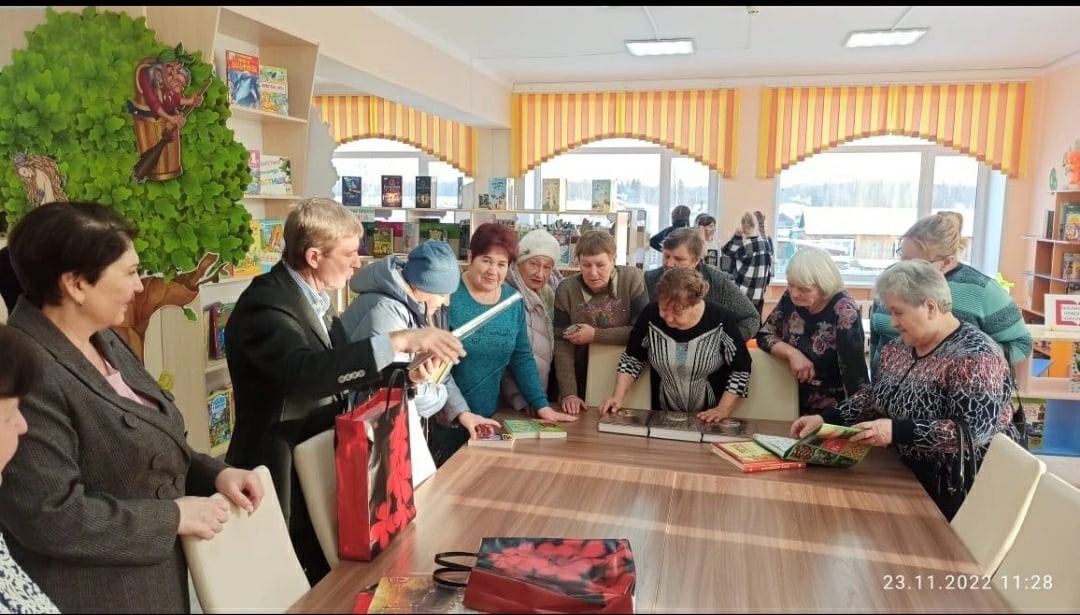 Сегодня в Улу-Юле состоялось открытие модельной библиотеки после ремонта.